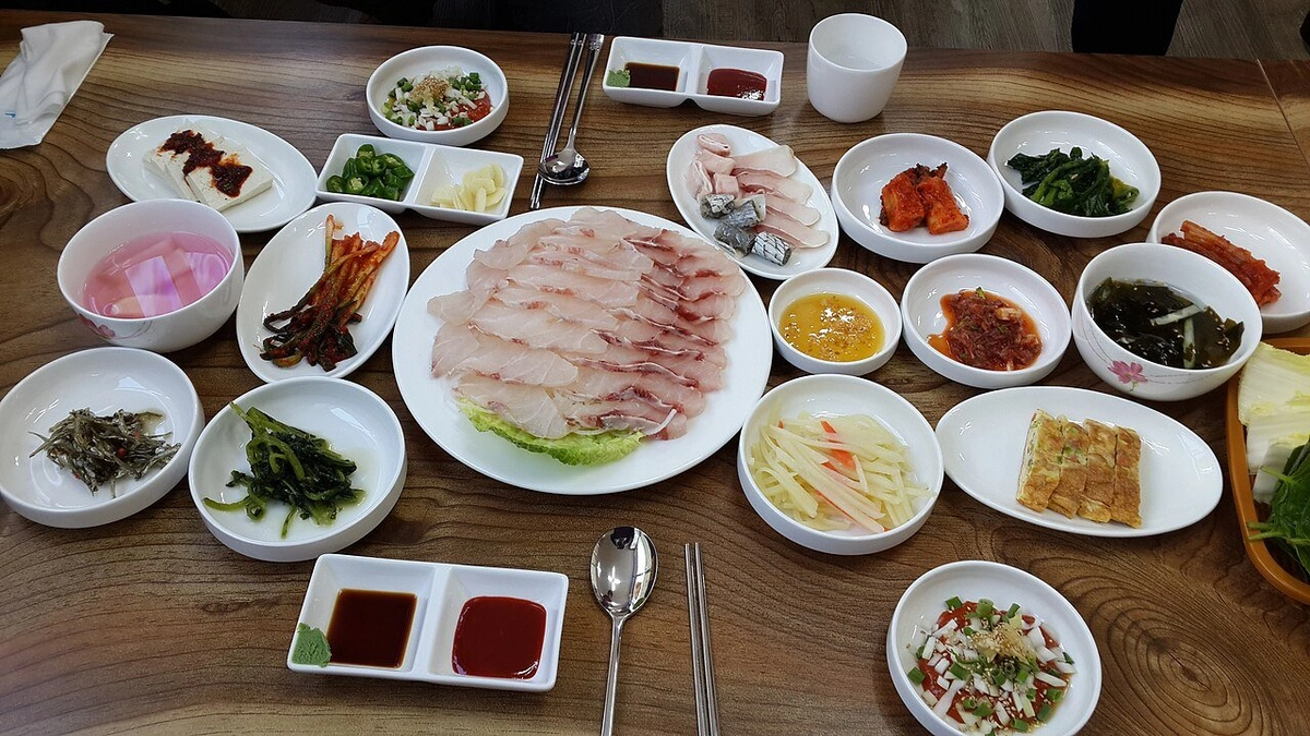 방어진항 회센터 자연산 모둠