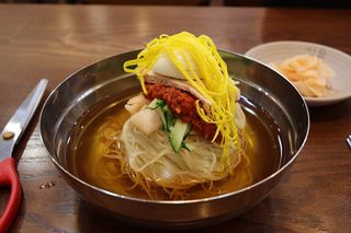 부산 밀면 원조집 여름 필수코스