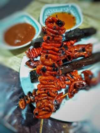 UP 디릴만 이사우 꼬치 명물