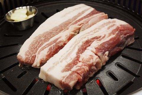 宿务肉食餐厅团队 · 让我们一起吃五花肉和牛肉吧
