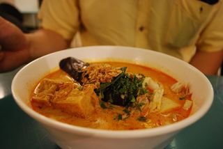 말라카 여행 필수 음식 가이드 | 현지인이 사랑하는 맛 5가지
