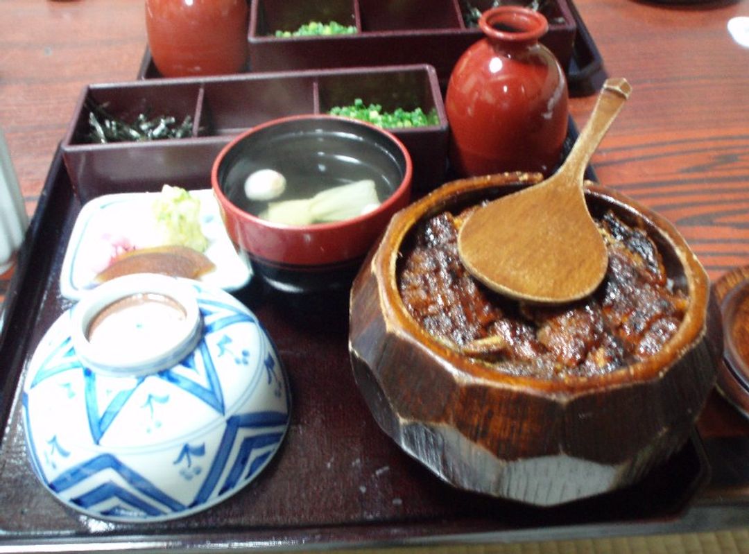 아츠타 호라이켄 본점 (あつた蓬莱軒)