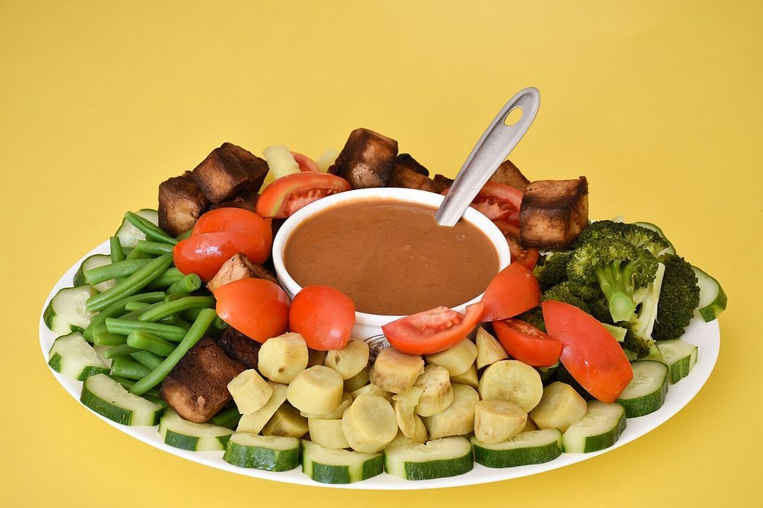 가도가도 본빈 (Gado-Gado Bonbin)