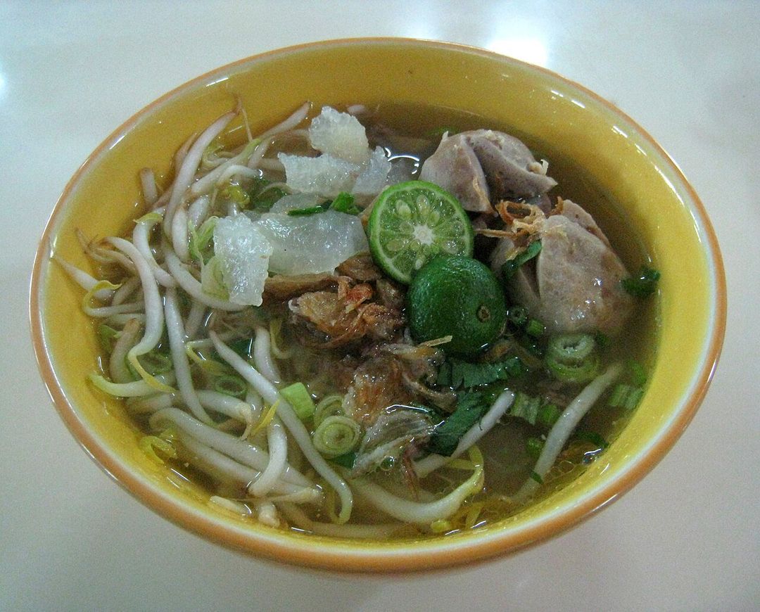미 코콕 망 다뎅 (Mie Kocok Mang Dadeng)