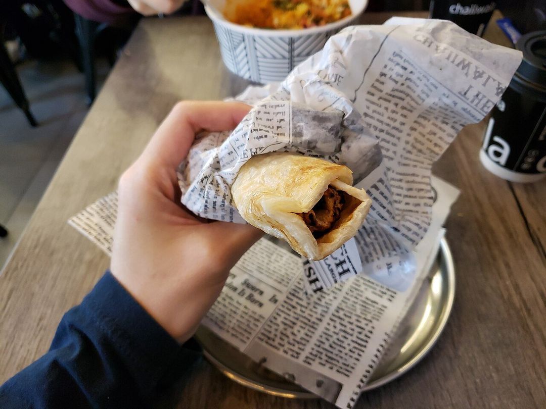 칸 차차 (Khan Chacha)
