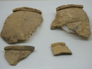 사기막골 도예촌 맛집 정보 — 공방 사이 카페, 직접 만든 잔에 마시는 커피 — 사기막골 도예촌 근처 맛집
