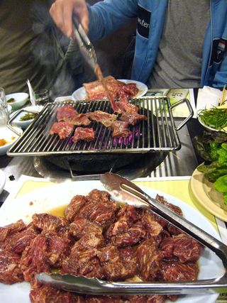 이동 갈비촌 맛집 정보 — 한 대씩 집어 먹는 이동갈비, 막걸리, 백운계곡 여름 — 이동 갈비촌 근처 맛집