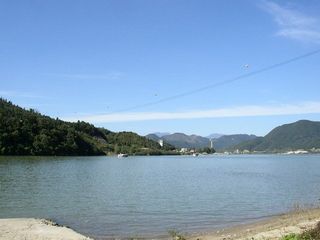 Bukhangang Water Garden nearby restaurants