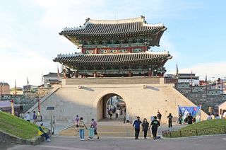 Jinjuseong Fortress nearby restaurants