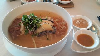 사천 맛집 정보 — 삼천포 회와 쥐치, 사천 냉면과 물회, 항공우주 도시의 항구 먹거리 — 사천 근처 맛집
