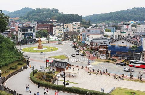 Gongju Sanseong Market