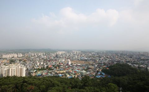 Seosan Ganwol-do Eorigulgeot Village