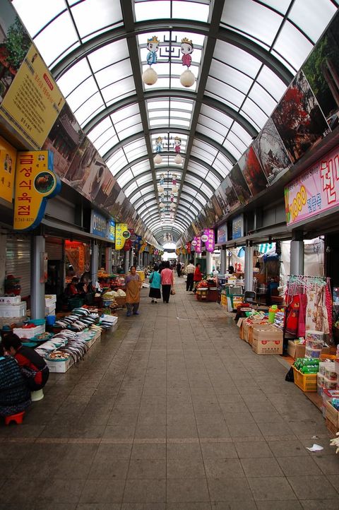 Gyeongju Seongdong Market