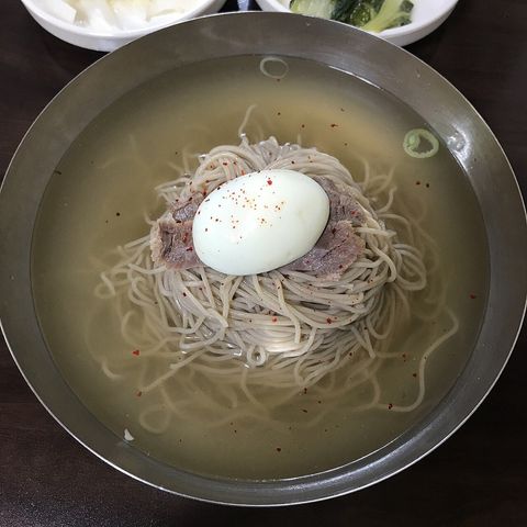 화평동 냉면거리