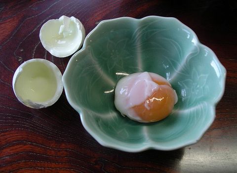 Hot spring eggs