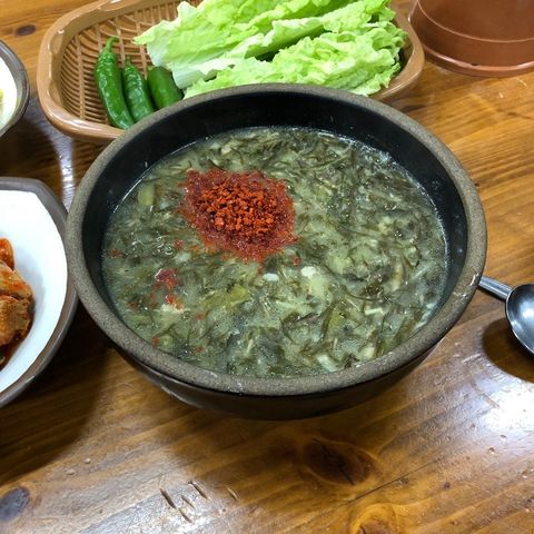 Momguk