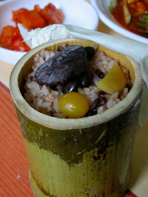 Rib patty with bamboo rice