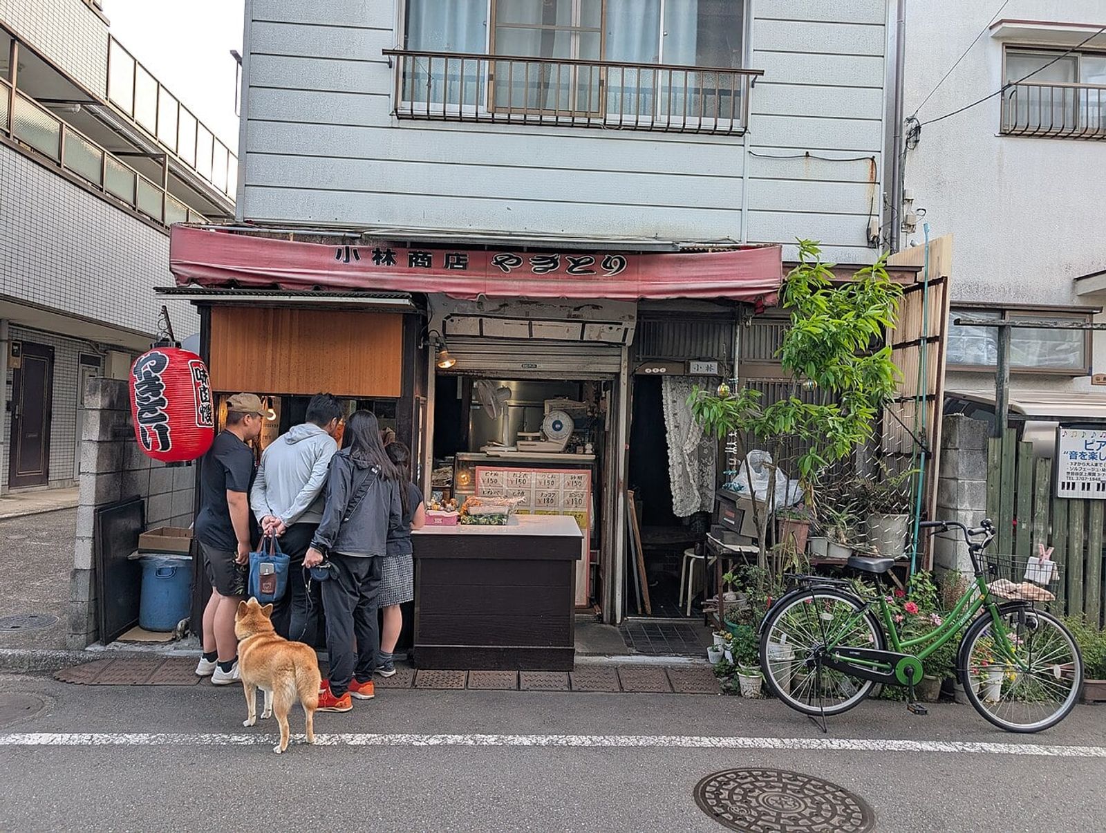 赤提灯の居酒屋