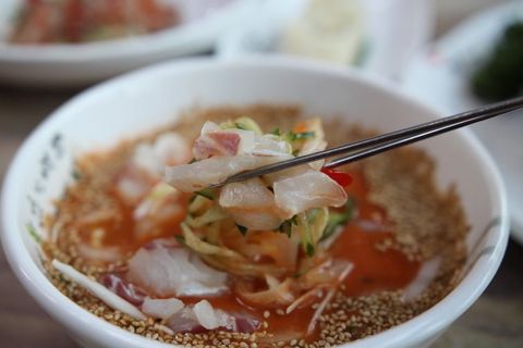冷汤生鱼片(물회)