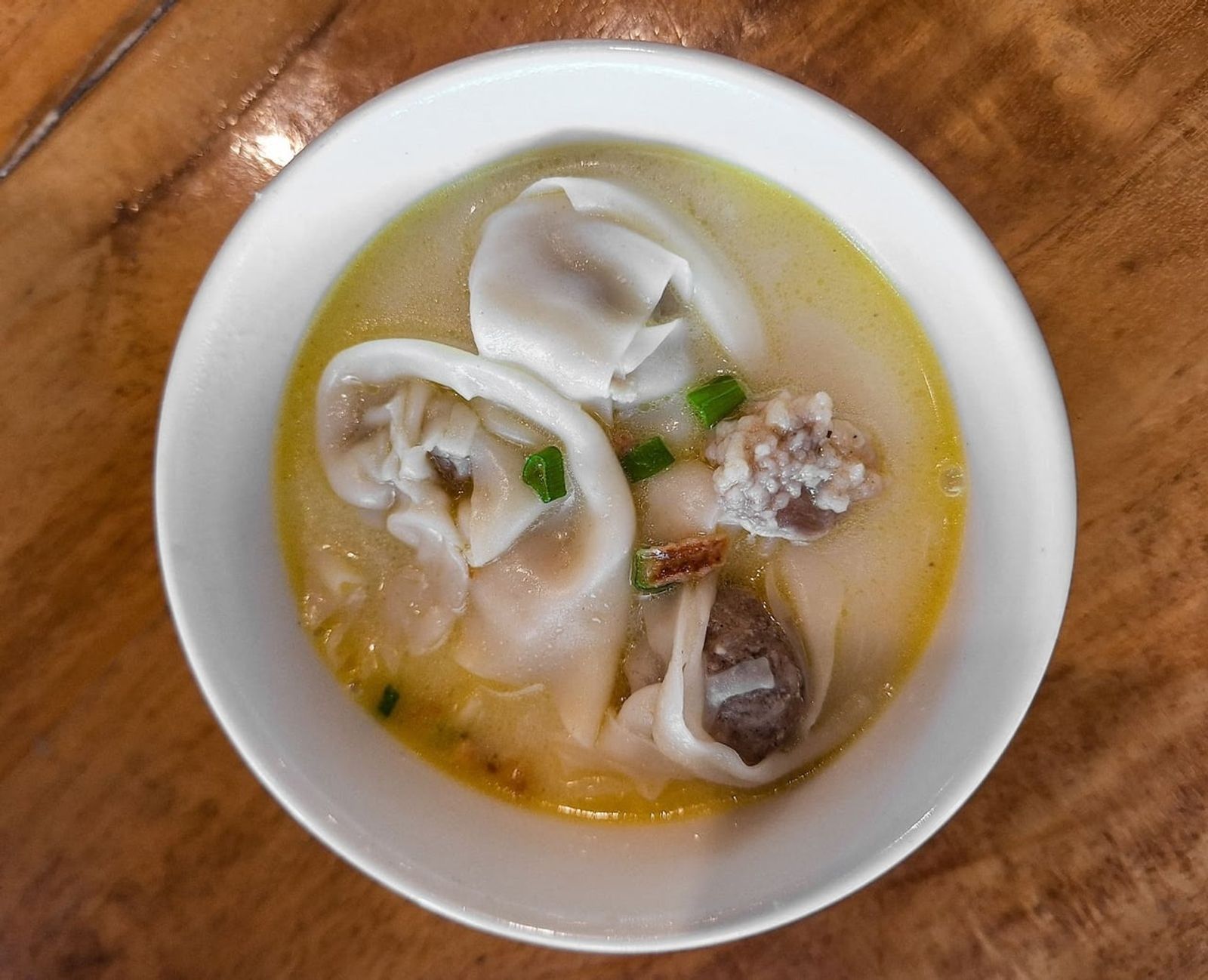 Pancit Molo from Iloilo · Photo: Mhlayson / CC BY-SA 4.0 (Wikimedia Commons)