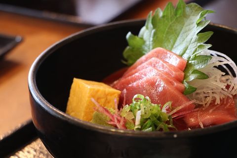 Misaki Tuna and Kabuto-yaki