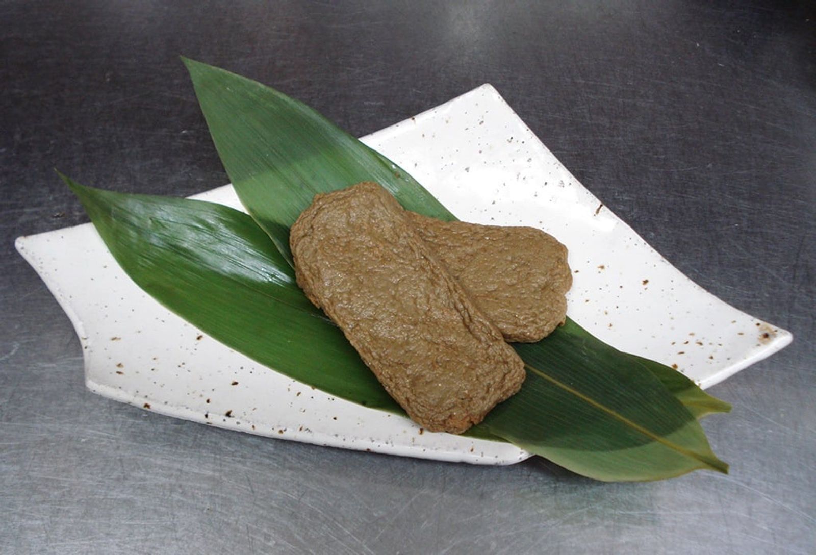 Jakoten served at a ryokan in Dogo · Photo: Koppepan / CC BY 3.0 (Wikimedia Commons)