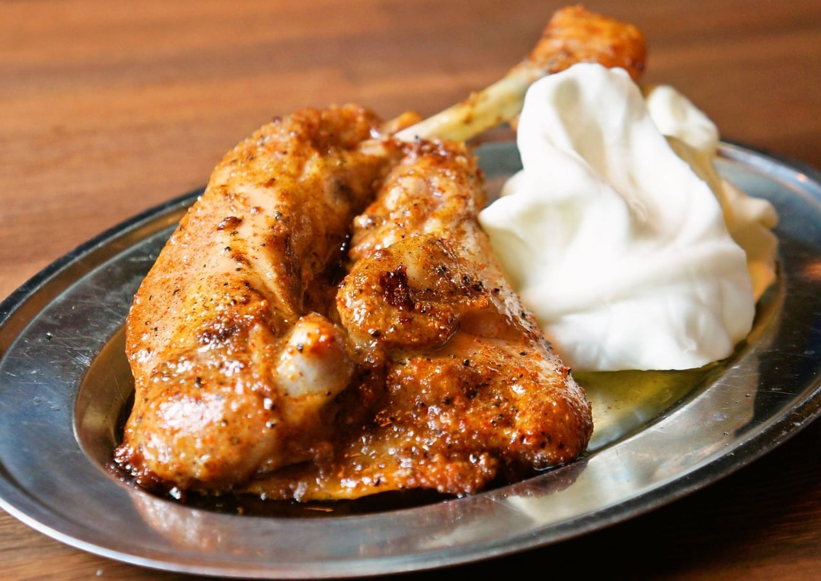 Honetsukidori made with tender young chicken · Photo: Yurie Matsunaga / CC BY-SA 4.0 (Wikimedia Commons)